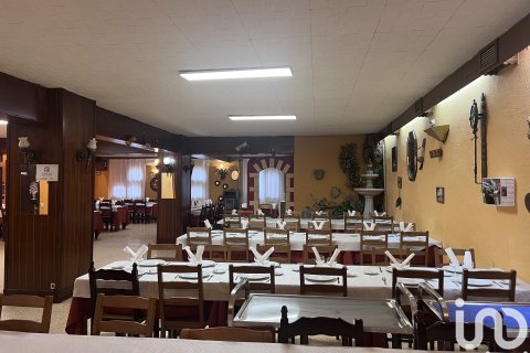 Kafejnīca / restorāns pārdošanā Roda de Ter, Barcelona, Spānijā 270 m2 Nr. 154083 - attēls 2