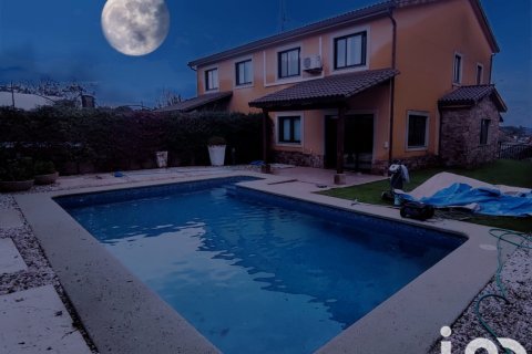 Сasa en venta en Sada, La Coruña, España 4 dormitorios, 341 m2 No. 154081 - foto 9