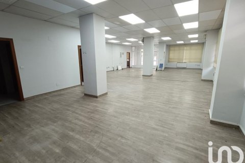 Ofiss Leon, Spānijā 215 m2 Nr. 154082