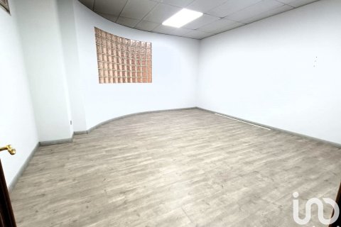 Office for sale in Leon, Spain 215 sq.m. No. 154082 - photo 6