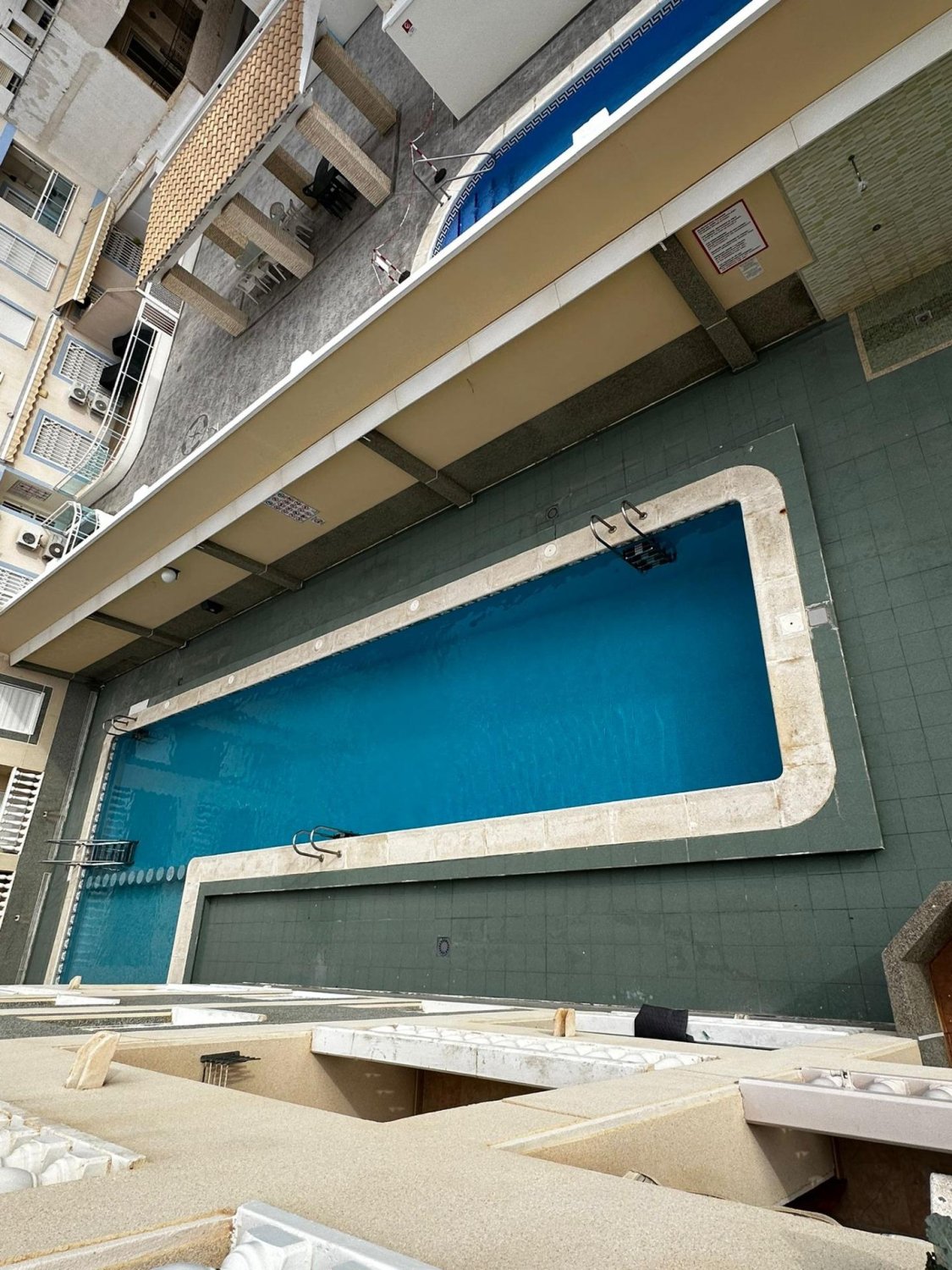 Apartamento en Torrevieja, Alicante, España 2 dormitorios, 55 m2 No. 182889