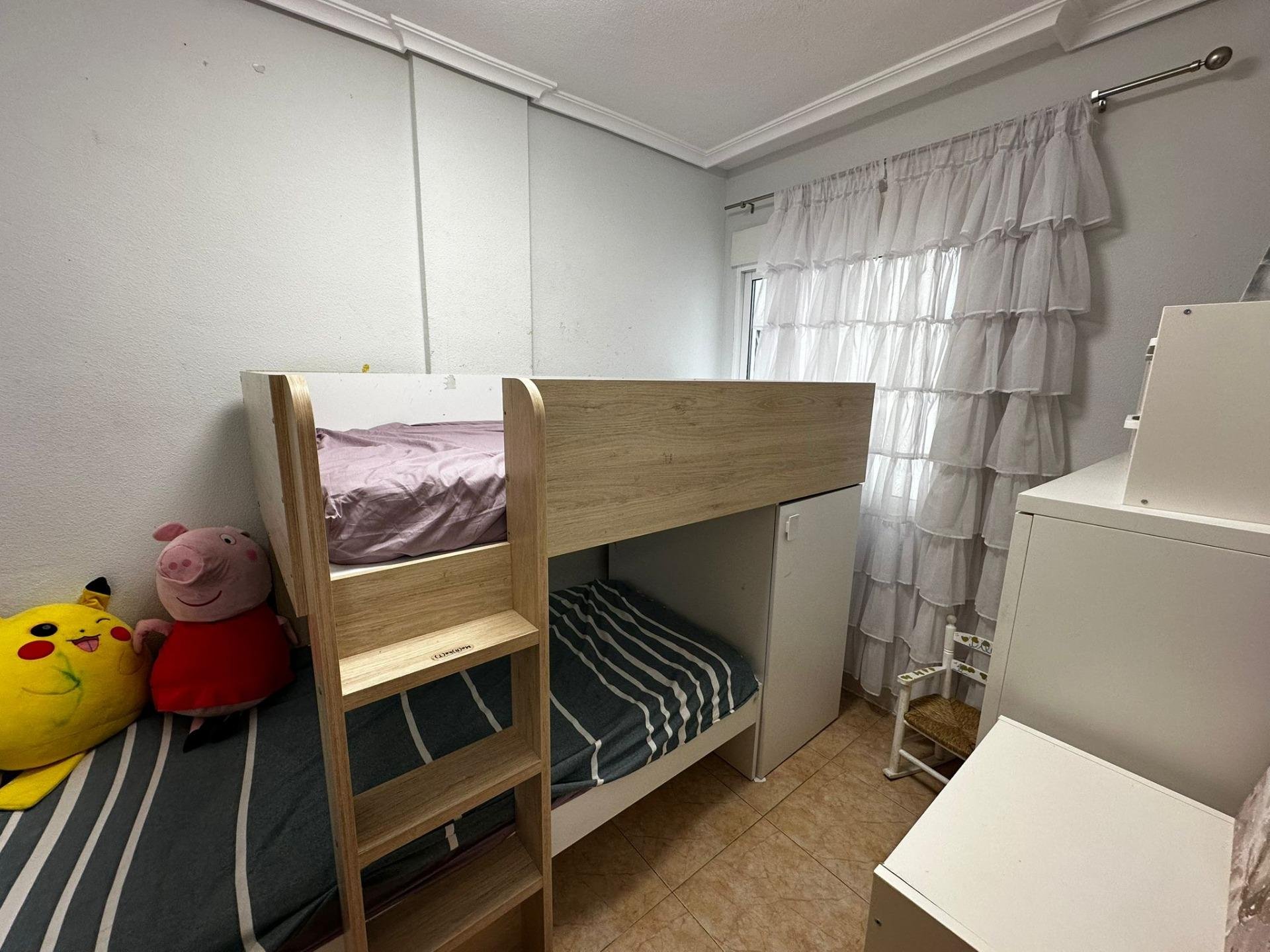 Apartamento en Torrevieja, Alicante, España 2 dormitorios, 55 m2 No. 182889