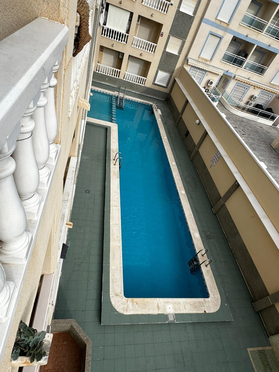 Apartamento en Torrevieja, Alicante, España 2 dormitorios, 55 m2 No. 182889