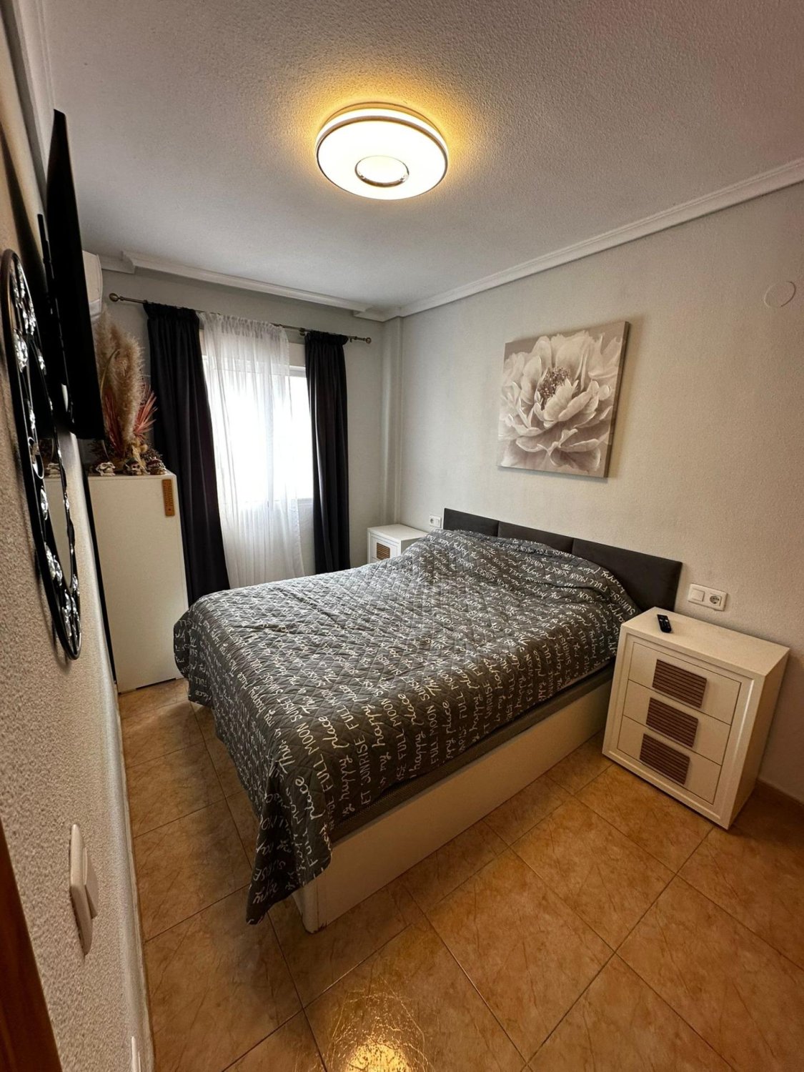 Apartamento en Torrevieja, Alicante, España 2 dormitorios, 55 m2 No. 182889