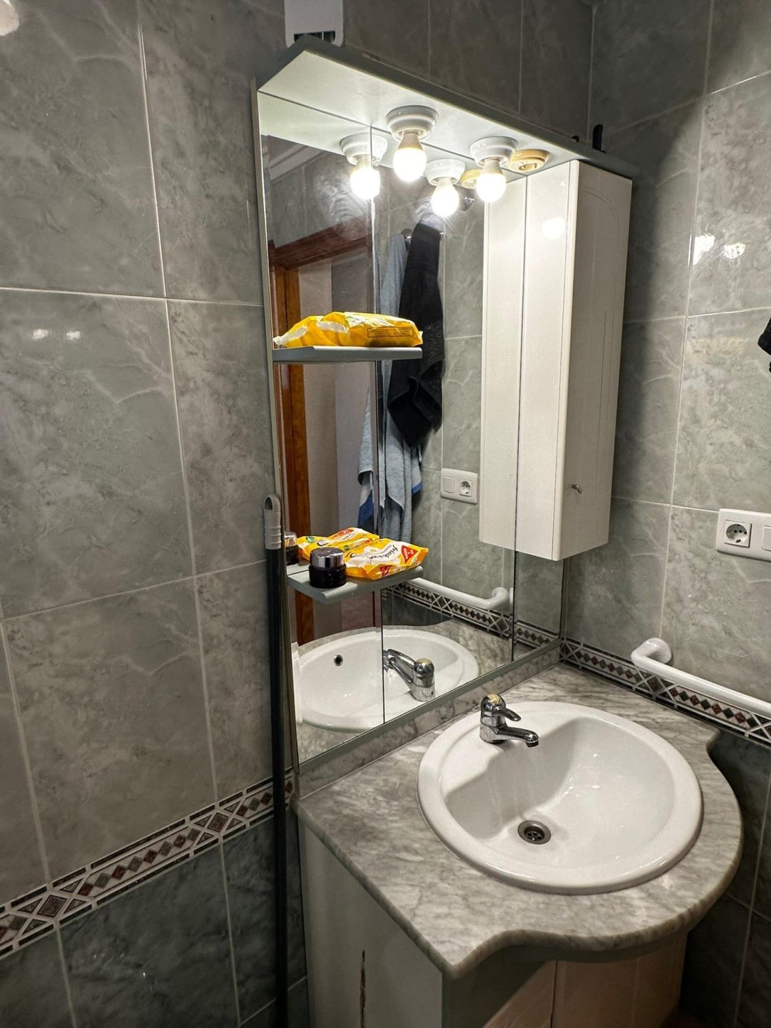 Apartamento en Torrevieja, Alicante, España 2 dormitorios, 55 m2 No. 182889