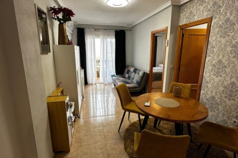 Apartamento en venta en Torrevieja, Alicante, España 2 dormitorios, 55 m2 No. 182889 - foto 8