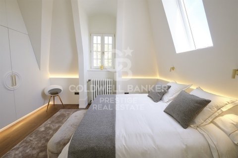 Penthouse for rent in Barcelona, Spain 2 bedrooms, 209 sq.m. No. 160528 - photo 13