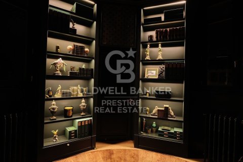 Penthouse for rent in Barcelona, Spain 2 bedrooms, 209 sq.m. No. 160528 - photo 16