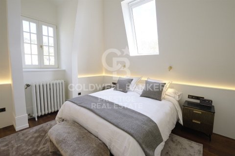 Penthouse for rent in Barcelona, Spain 2 bedrooms, 209 sq.m. No. 160528 - photo 12