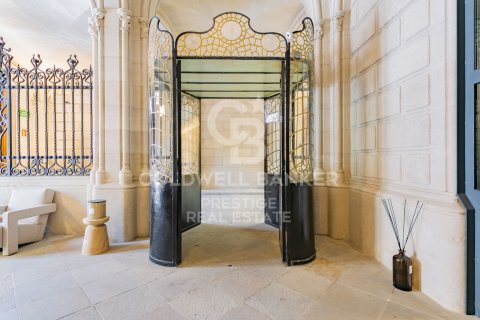 Apartment for rent in Barcelona, Spain 2 bedrooms, 303 sq.m. No. 160525 - photo 19