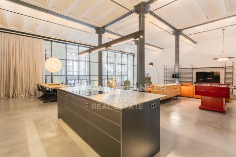 Apartment for rent in Barcelona, Spain 2 bedrooms, 303 sq.m. No. 160525 - photo 10