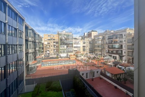 Lägenhet för uthyrning i Barcelona, Spanien 2 sovrum, 120 kvm. Nr. 160522 - foto 9