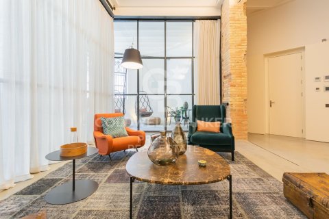 Apartment for rent in Barcelona, Spain 2 bedrooms, 338 sq.m. No. 160526 - photo 4