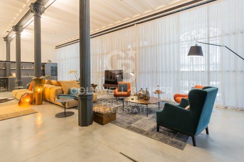 Apartment for rent in Barcelona, Spain 2 bedrooms, 338 sq.m. No. 160526 - photo 3