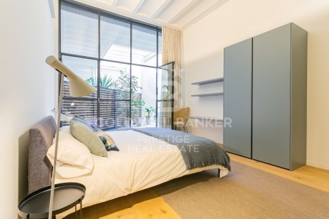 Apartment for rent in Barcelona, Spain 2 bedrooms, 338 sq.m. No. 160526 - photo 18