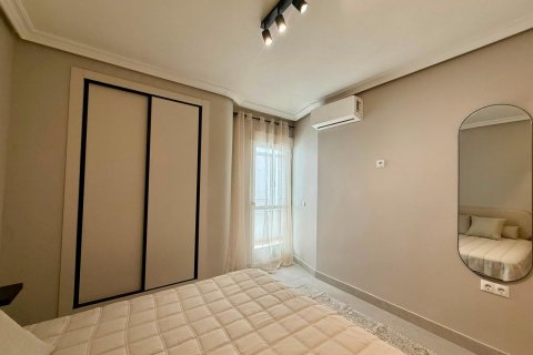 Apartment for sale in Torrevieja, Alicante, Spain 2 bedrooms, 80 sq.m. No. 190060 - photo 27