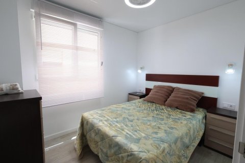 Apartamento en venta en Torrevieja, Alicante, España 3 dormitorios, 105 m2 No. 190063 - foto 13