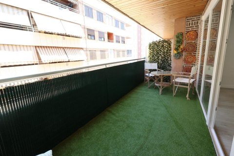 Apartamento en venta en Torrevieja, Alicante, España 3 dormitorios, 105 m2 No. 190063 - foto 16