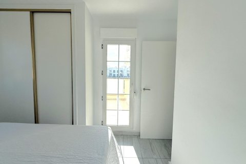 Villa en venta en La Zenia, Alicante, España 2 dormitorios, 163 m2 No. 155042 - foto 18