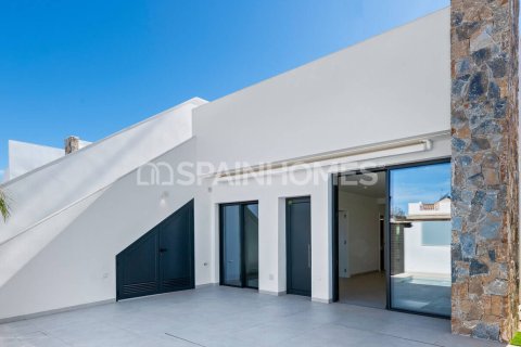 Huoneisto myytävänä Pilar de la Horadada, Alicante, Espanja, 3 makuuhuonetta, 90 m2 No. 139752 - kuva 6