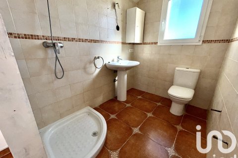 Dom w Amposta, Tarragona, Hiszpania 4 sypialnie, 271 mkw. nr 153077 – zdjęcie 25