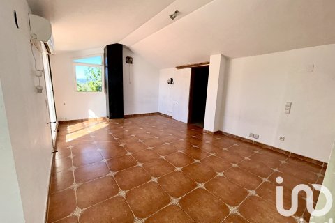 Dom w Amposta, Tarragona, Hiszpania 4 sypialnie, 271 mkw. nr 153077 – zdjęcie 24