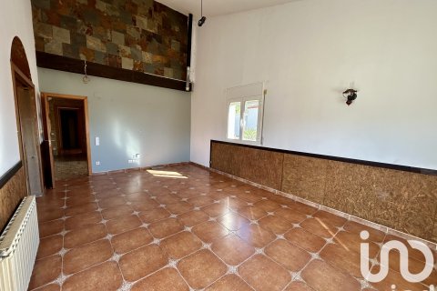 Dom w Amposta, Tarragona, Hiszpania 4 sypialnie, 271 mkw. nr 153077 – zdjęcie 13