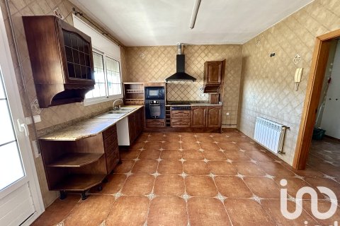 Dom w Amposta, Tarragona, Hiszpania 4 sypialnie, 271 mkw. nr 153077 – zdjęcie 6