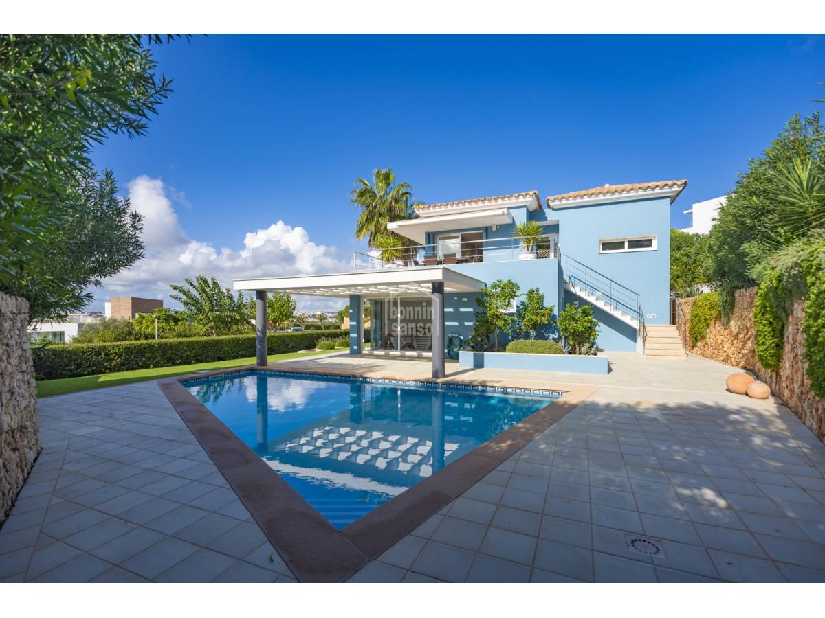 Villa i Mahon, Menorca, Spanien 5 sovrum, 218 kvm. Nr. 65254