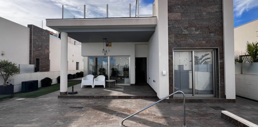 Villa Alicante, Spānijā 3 istabas, 120 m2 Nr. 189613