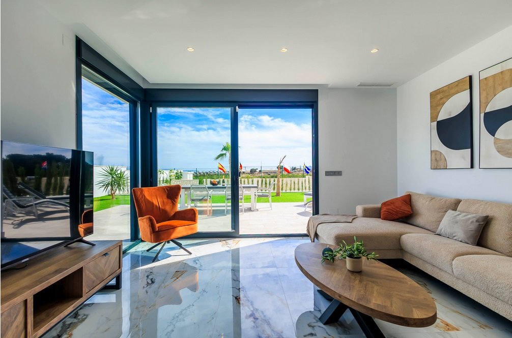 Villa i Alicante, Spanien 3 sovrum, 120 kvm. Nr. 145224