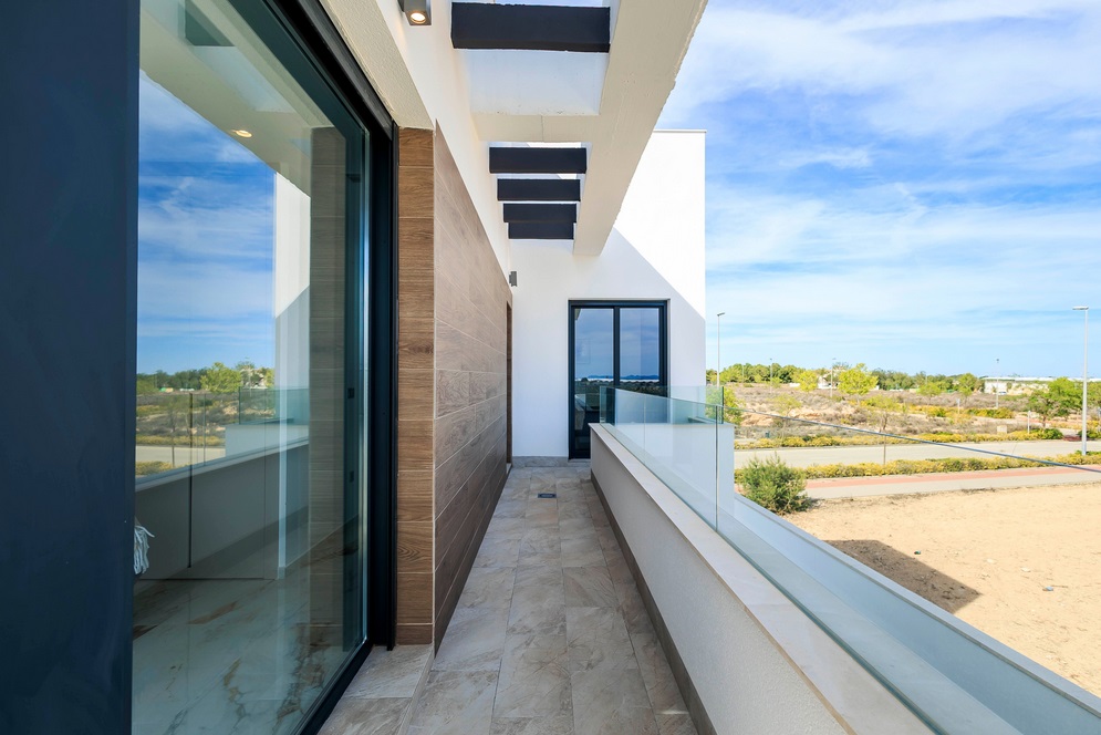 Villa i Alicante, Spanien 3 sovrum, 120 kvm. Nr. 145224