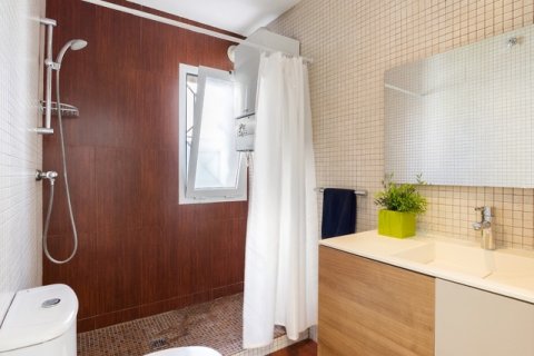 Proprietà commerciale in vendita a Torrevieja, Alicante, Spagna 4 camere da letto, 85 mq. N° 145221 - foto 10