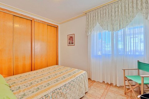 Huoneisto myytävänä La Zenia, Alicante, Espanja, 2 makuuhuonetta, 64 m2 No. 136926 - kuva 14