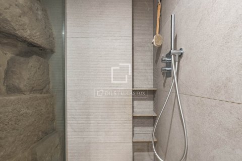 Продажа квартиры в Барселона, Испания 4 спальни, 146м2 №193677 - фото 26