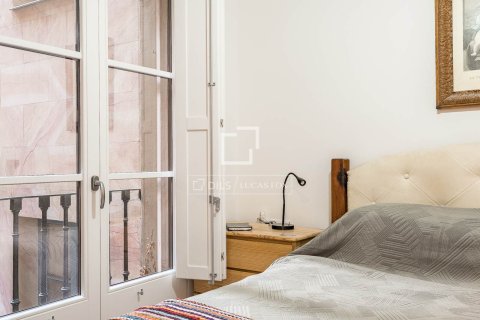 Продажа квартиры в Барселона, Испания 4 спальни, 146м2 №193677 - фото 30