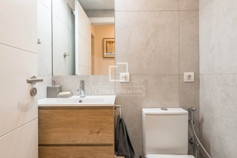 Продажа квартиры в Барселона, Испания 4 спальни, 146м2 №193677 - фото 22