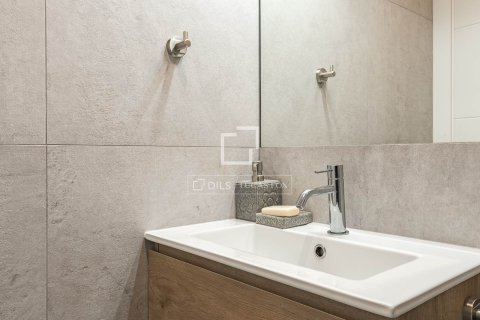 Продажа квартиры в Барселона, Испания 4 спальни, 146м2 №193677 - фото 23