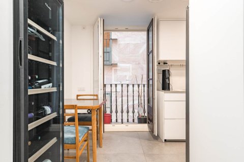 Продажа квартиры в Барселона, Испания 4 спальни, 146м2 №193677 - фото 12