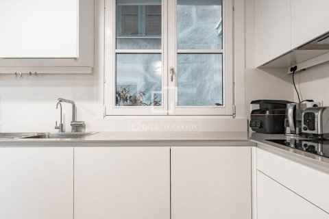 Продажа квартиры в Барселона, Испания 4 спальни, 146м2 №193677 - фото 13