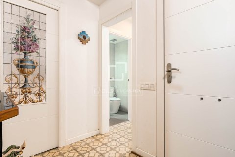 Продажа квартиры в Барселона, Испания 4 спальни, 146м2 №193677 - фото 18