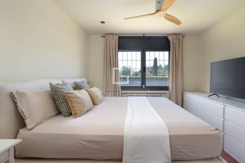 Villa for sale in Sant Vicenc De Montalt, Barcelona, Spain 4 bedrooms, 220 sq.m. No. 193678 - photo 18