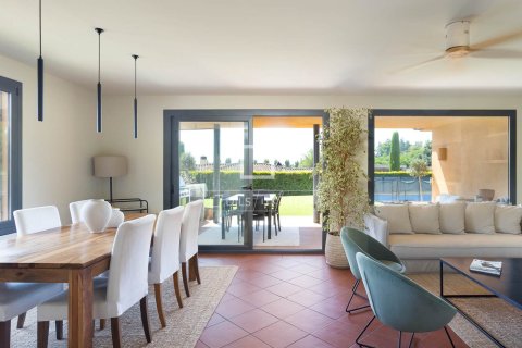 Villa for sale in Sant Vicenc De Montalt, Barcelona, Spain 4 bedrooms, 220 sq.m. No. 193678 - photo 6