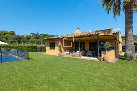 Villa for sale in Sant Vicenc De Montalt, Barcelona, Spain 4 bedrooms, 220 sq.m. No. 193678 - photo 25