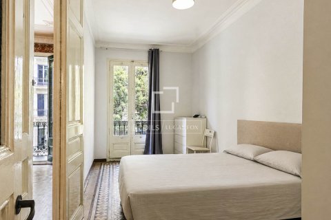 Apartamento en venta en Barcelona, España 5 dormitorios, 106 m2 No. 193676 - foto 6