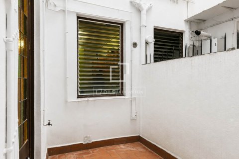Apartamento en venta en Barcelona, España 5 dormitorios, 106 m2 No. 193676 - foto 16