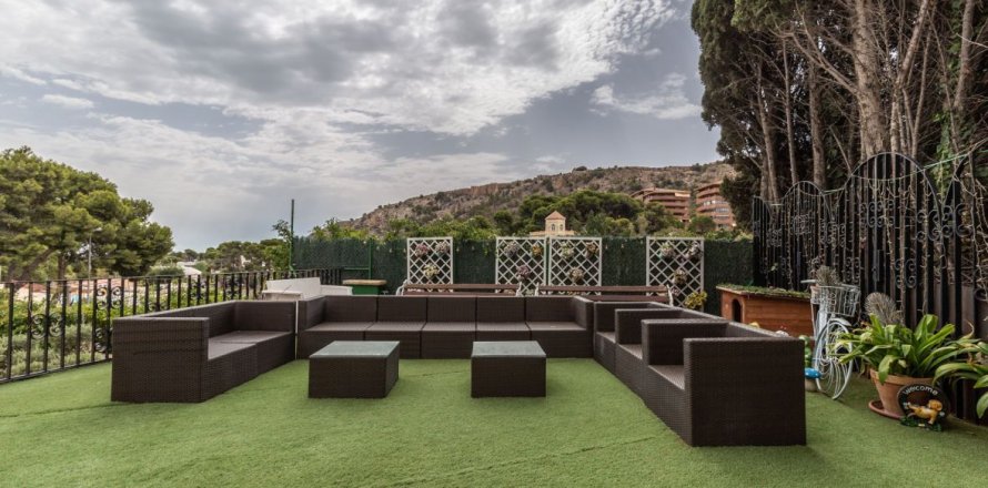 Villa Alicante, Spain 3 bedrooms, 285 sq.m. No. 119671