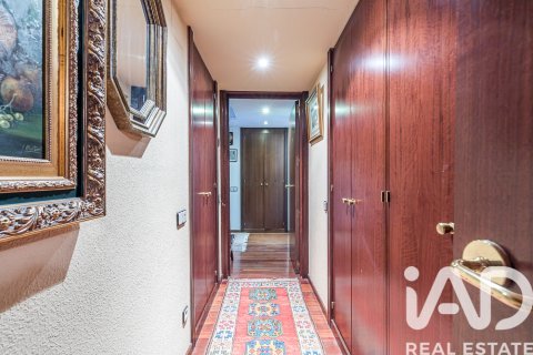 Apartment à vendre à Madrid, Espagne, 5 chambres, 279 m2 No. 188300 - photo 13