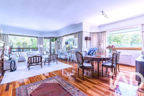 Wohnung zum Verkauf in Madrid, Spanien 5 Schlafzimmer, 325 m2 Nr. 188298 - Foto 3