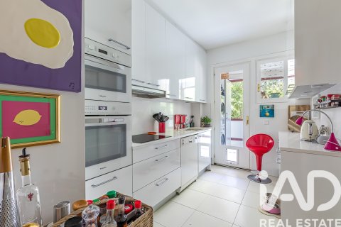 Wohnung zum Verkauf in Madrid, Spanien 5 Schlafzimmer, 325 m2 Nr. 188298 - Foto 11